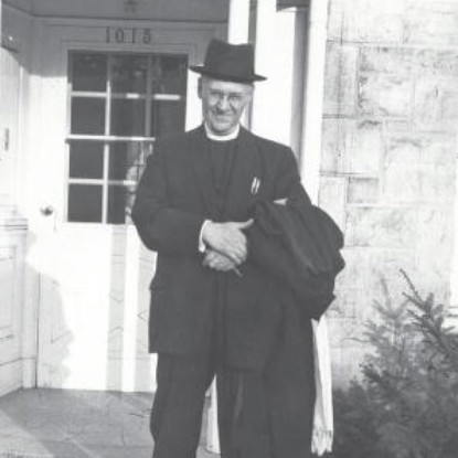 Dr. Gloria Chien