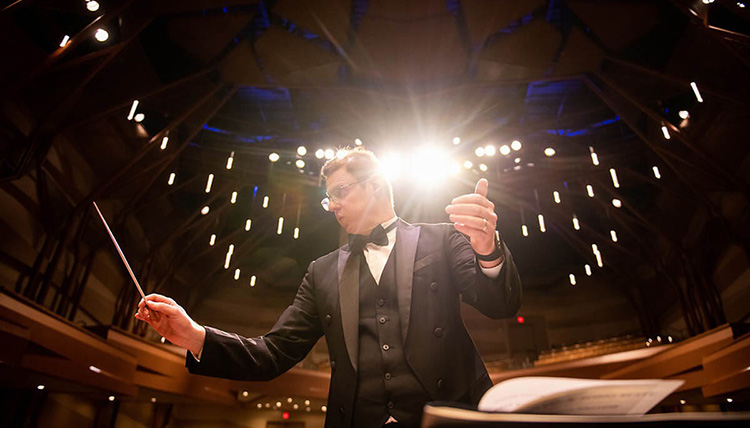 A member of the Gonzaga Symphony Orchestra plays the cello