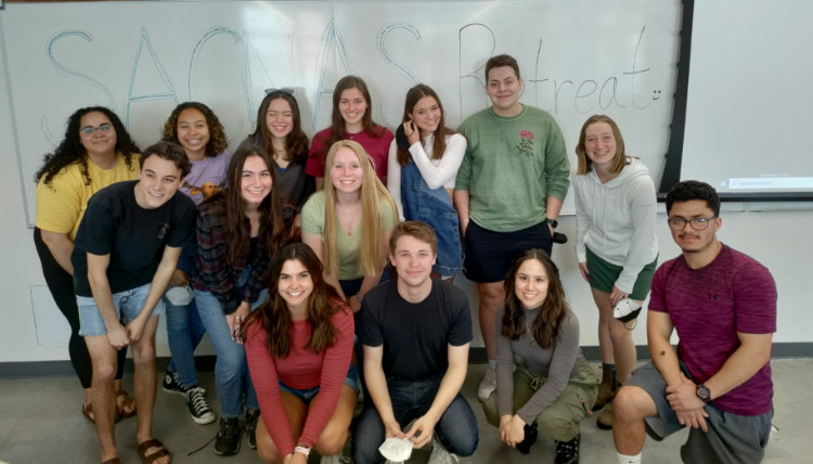 Students posing for a photo at the 2023 SACNAS Retreat