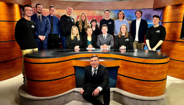 Group photo of the GUTV Live team