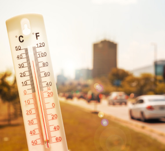 Picture of thermometer and traffic