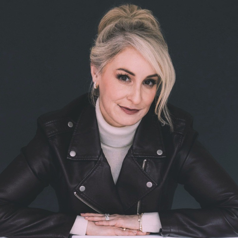 Heather Davis headshot