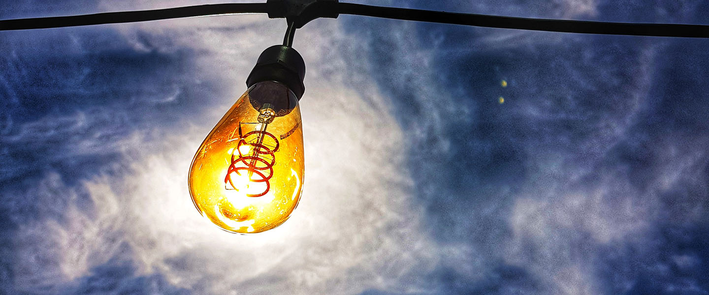 Lightbult and sky, Photo by KS KYUNG on Unsplash