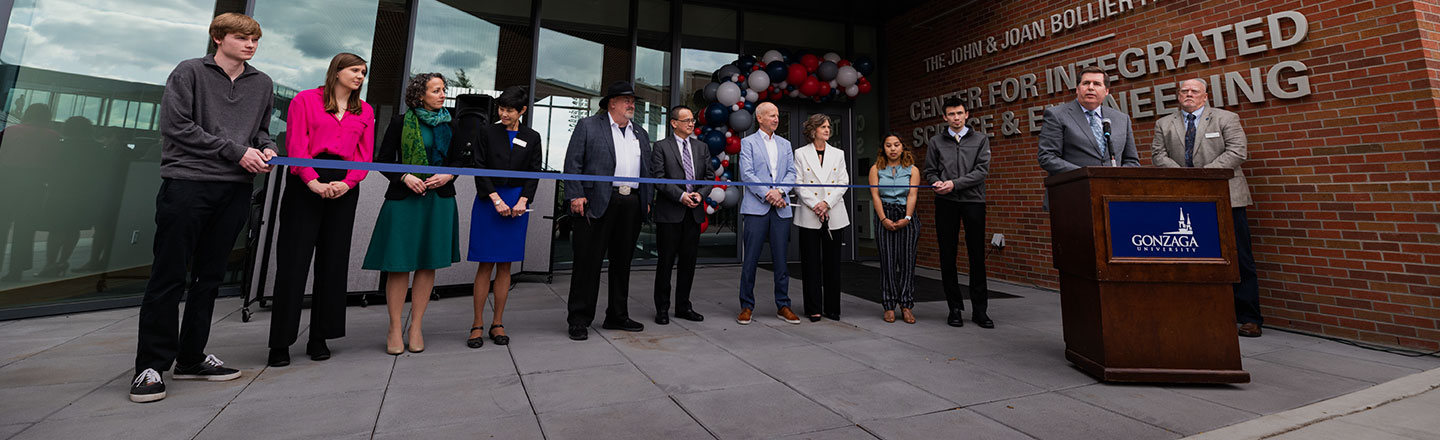 The Gonzaga community gathers to celebrate the grand opening of the John & Joan Bollier Family Center for Integrated Science & Engineering.