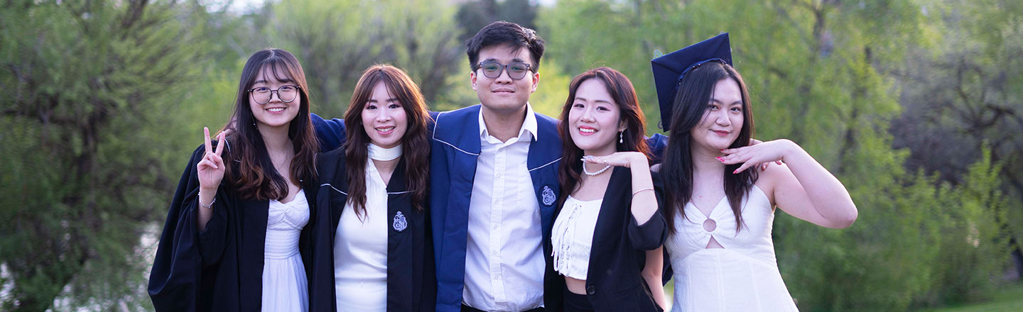 Photo of graduating students.