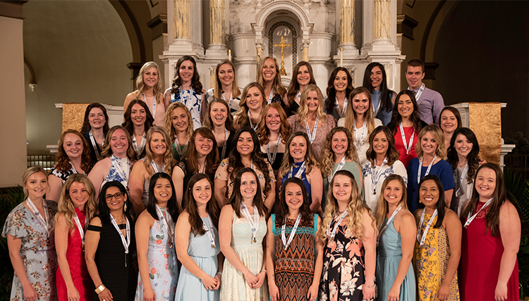 39 graduates of the GU School of Nursing BSN