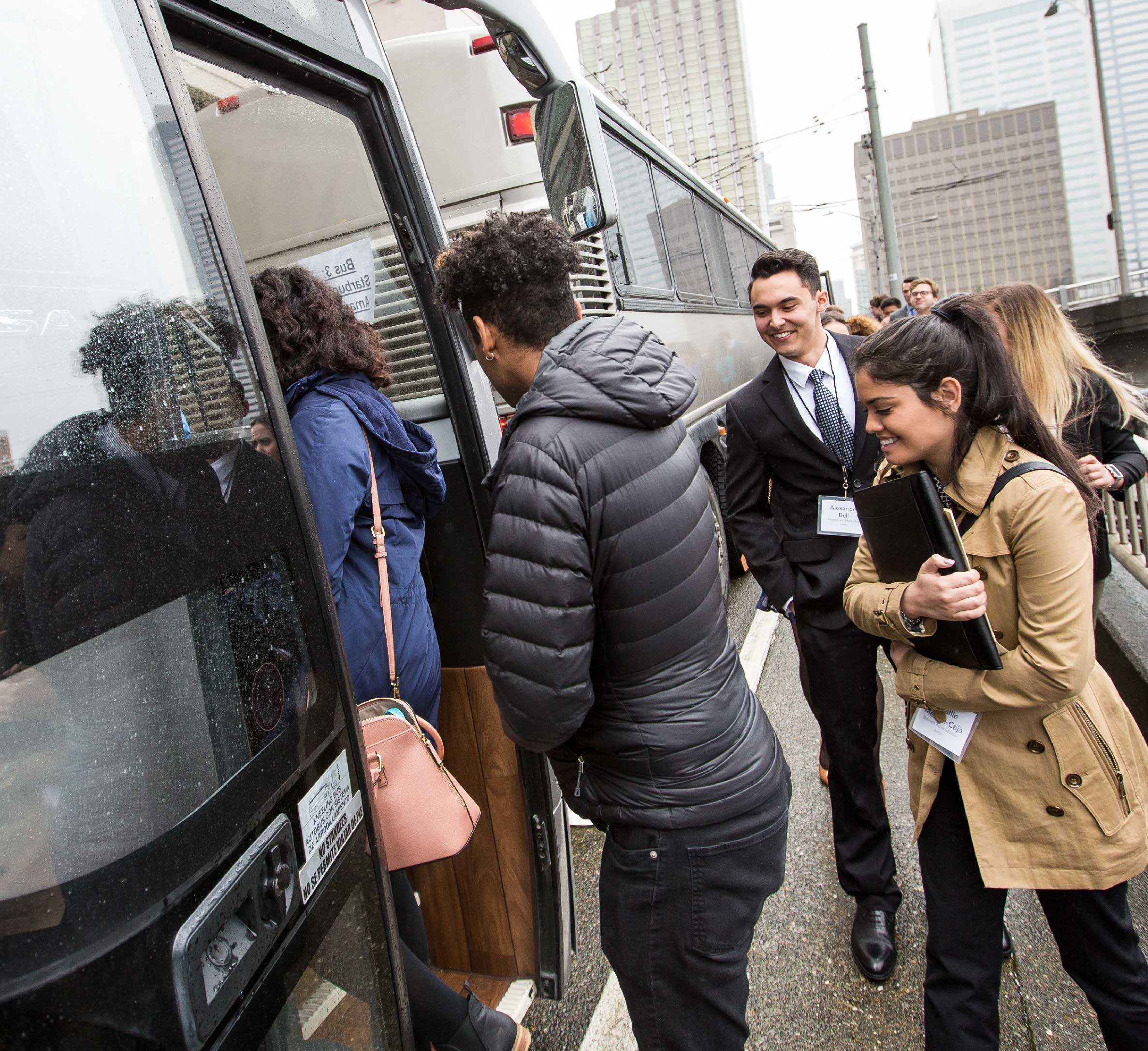 Seattle Trek students loading the bus
