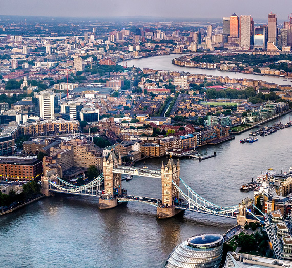 London Bridge and London